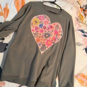 Comfy pocket sweatshirt